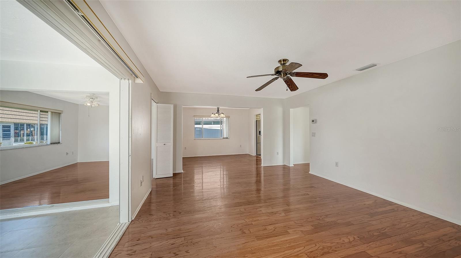 Image 8 of 39 For 2603 Riverbluff Parkway V141