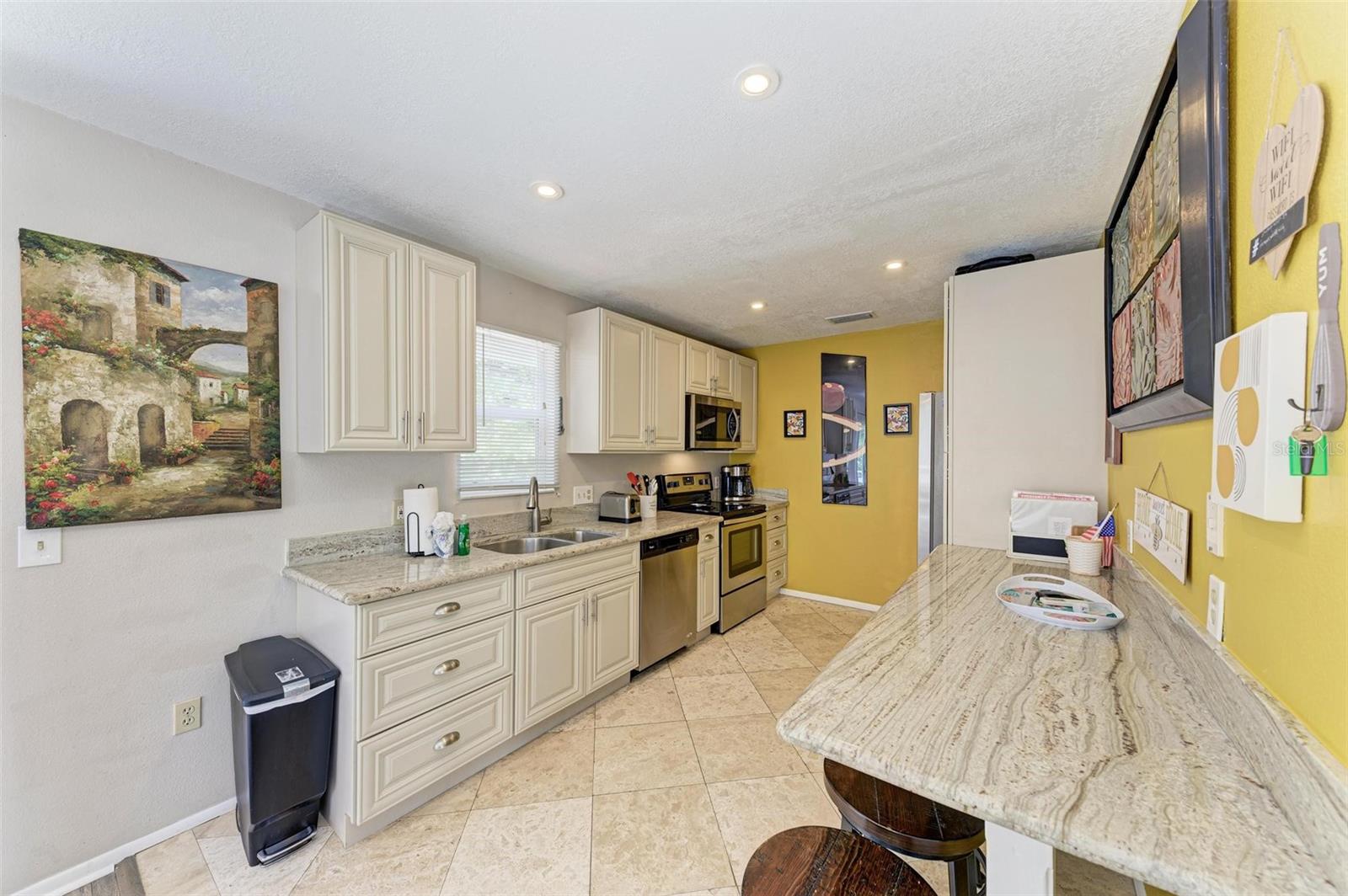 Image 12 of 49 For 6311 Gulf Drive