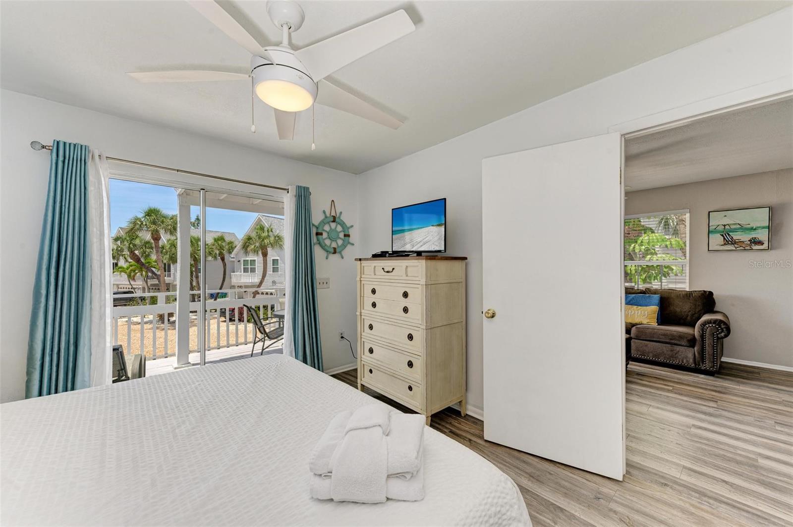 Image 23 of 49 For 6311 Gulf Drive