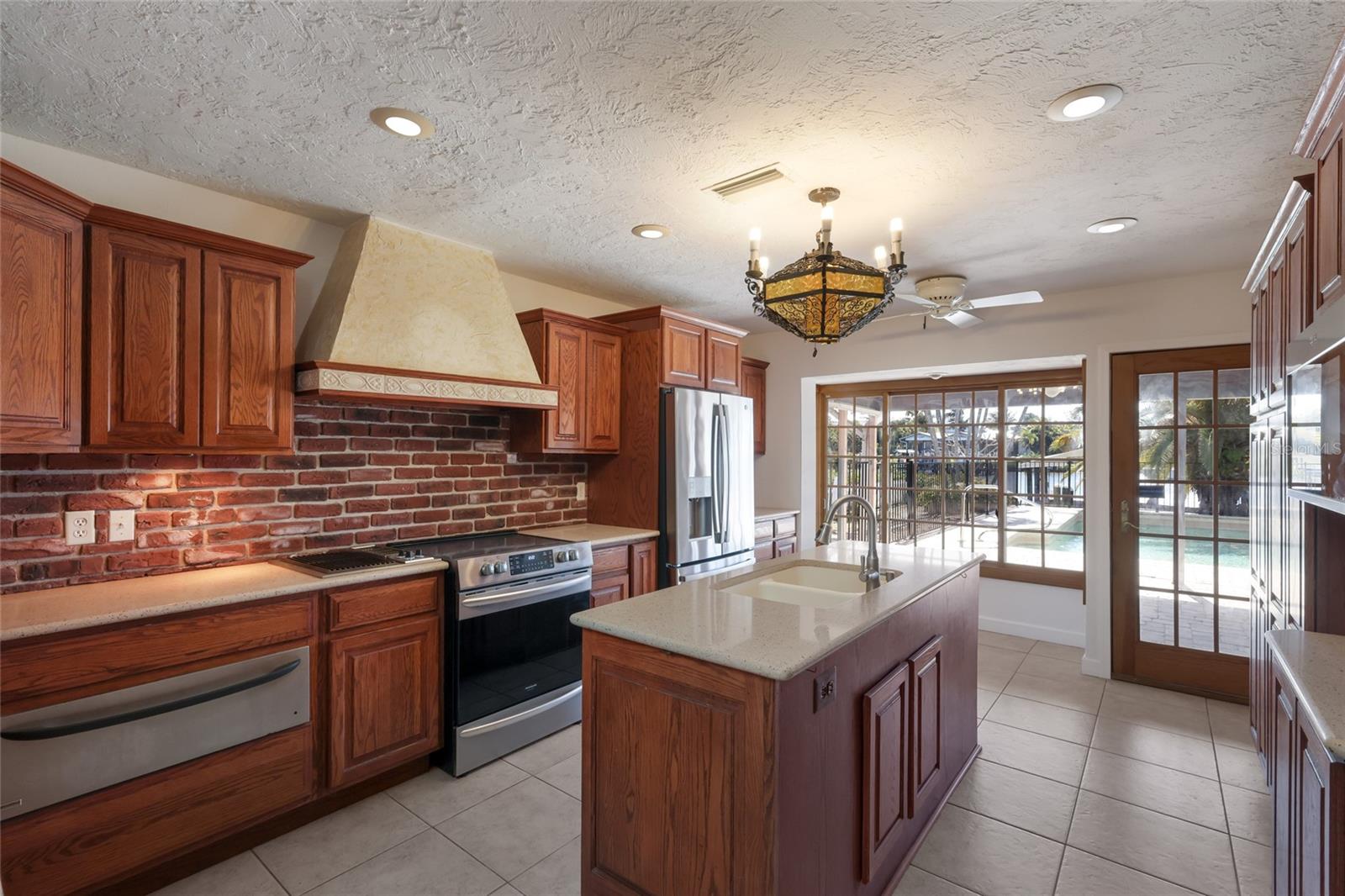 Image 11 of 50 For 6703 9th Avenue Nw