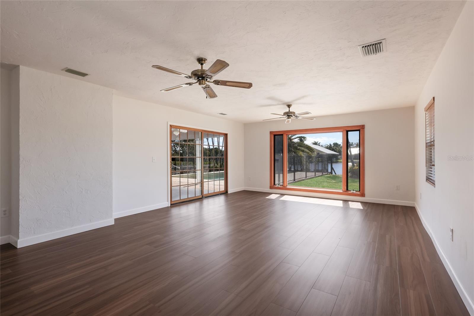 Image 19 of 50 For 6703 9th Avenue Nw