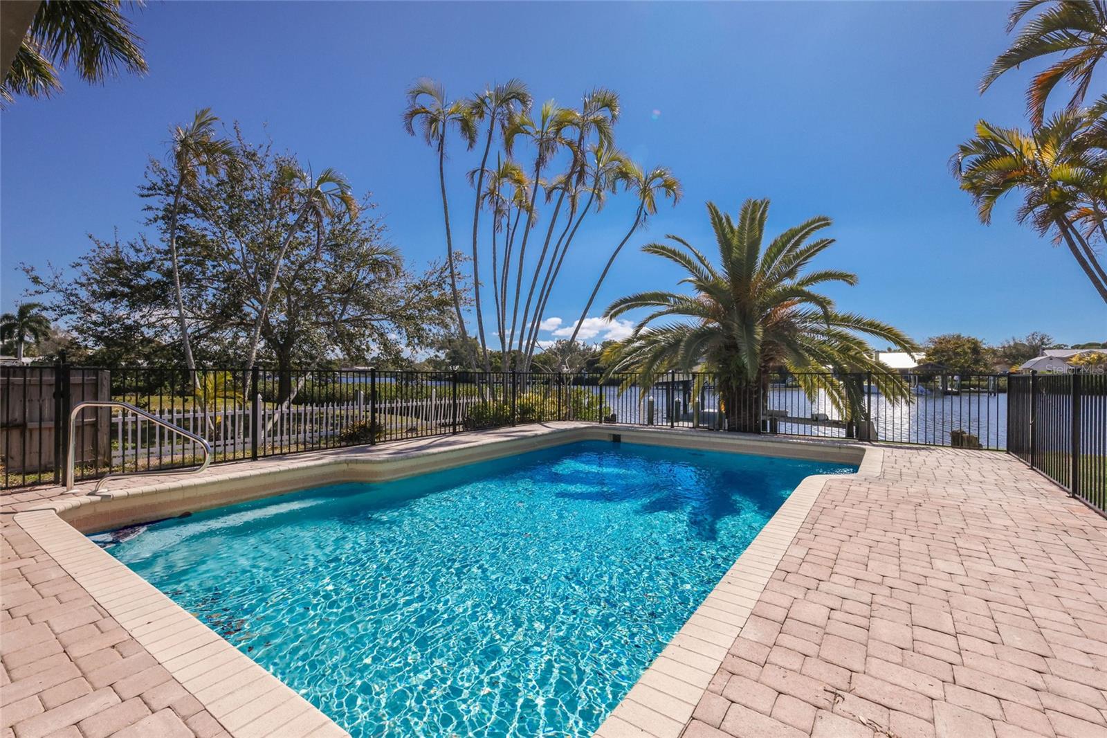 Image 30 of 50 For 6703 9th Avenue Nw