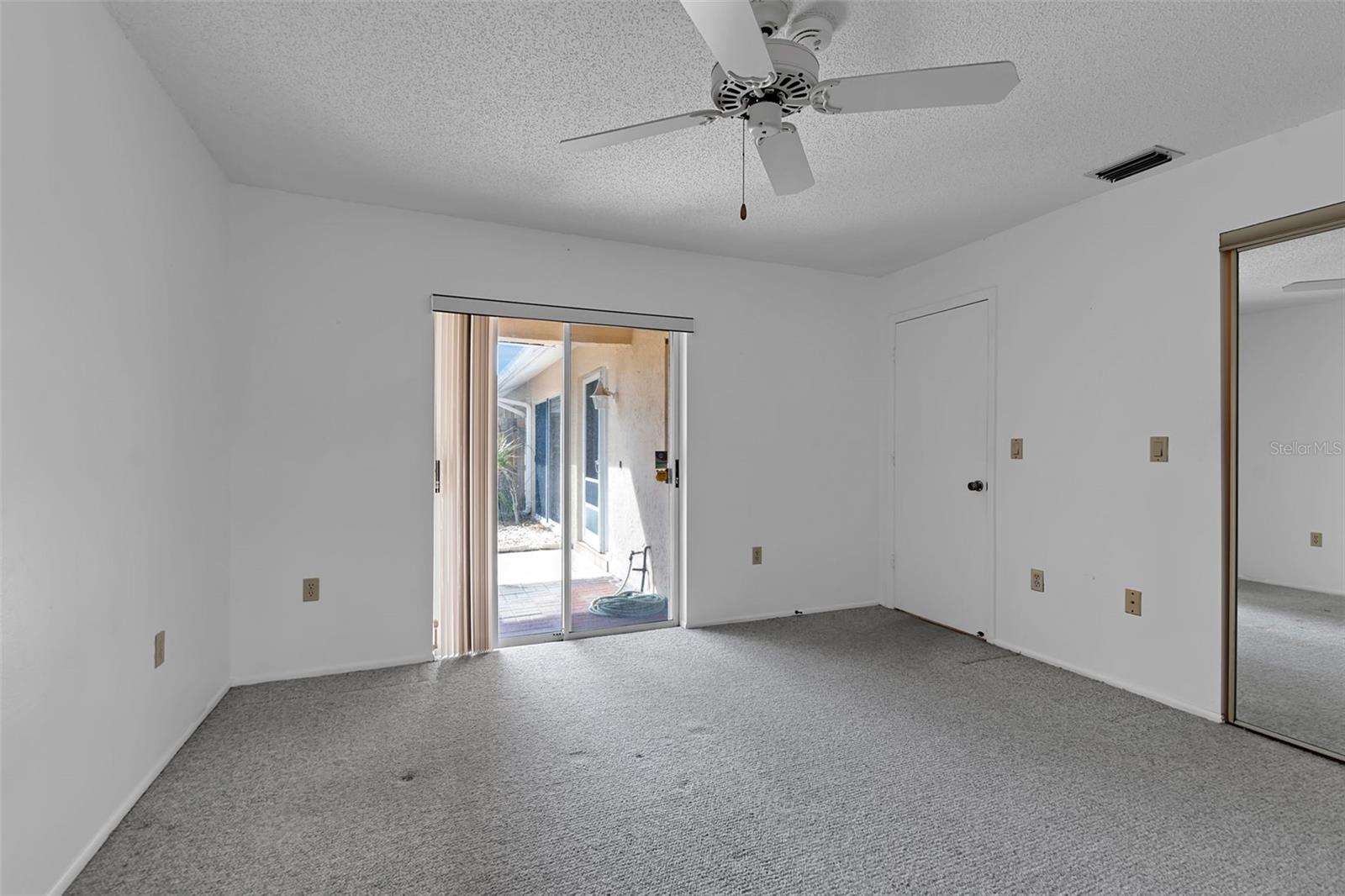 Image 6 of 36 For 5241 Marsh Field Lane 18