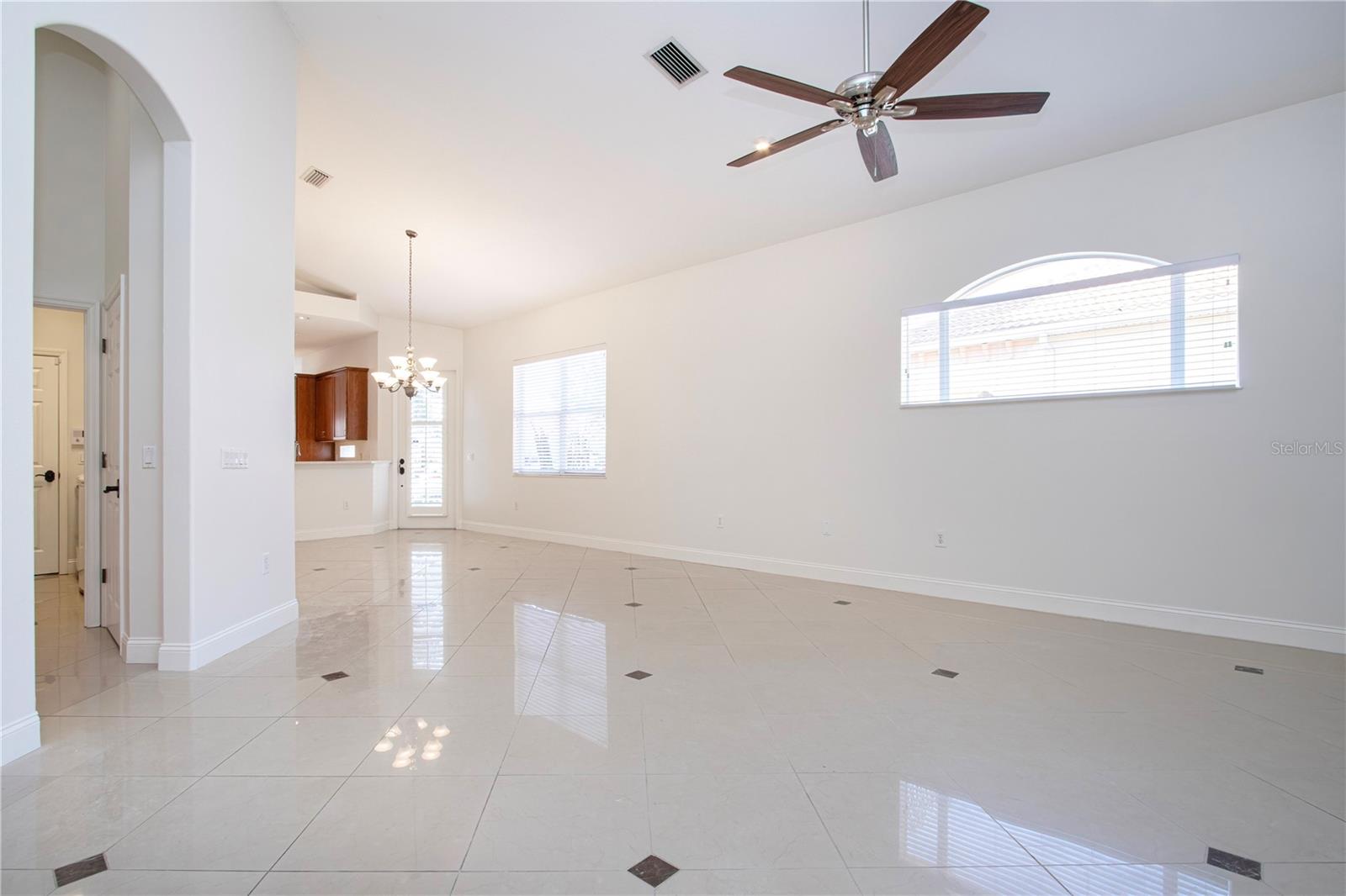 Image 17 of 79 For 7519 Birds Eye Terrace