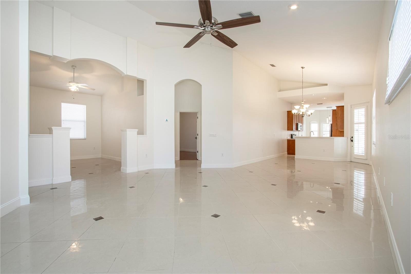 Image 19 of 79 For 7519 Birds Eye Terrace