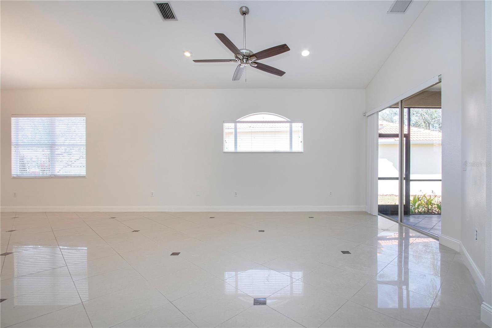 Image 25 of 79 For 7519 Birds Eye Terrace