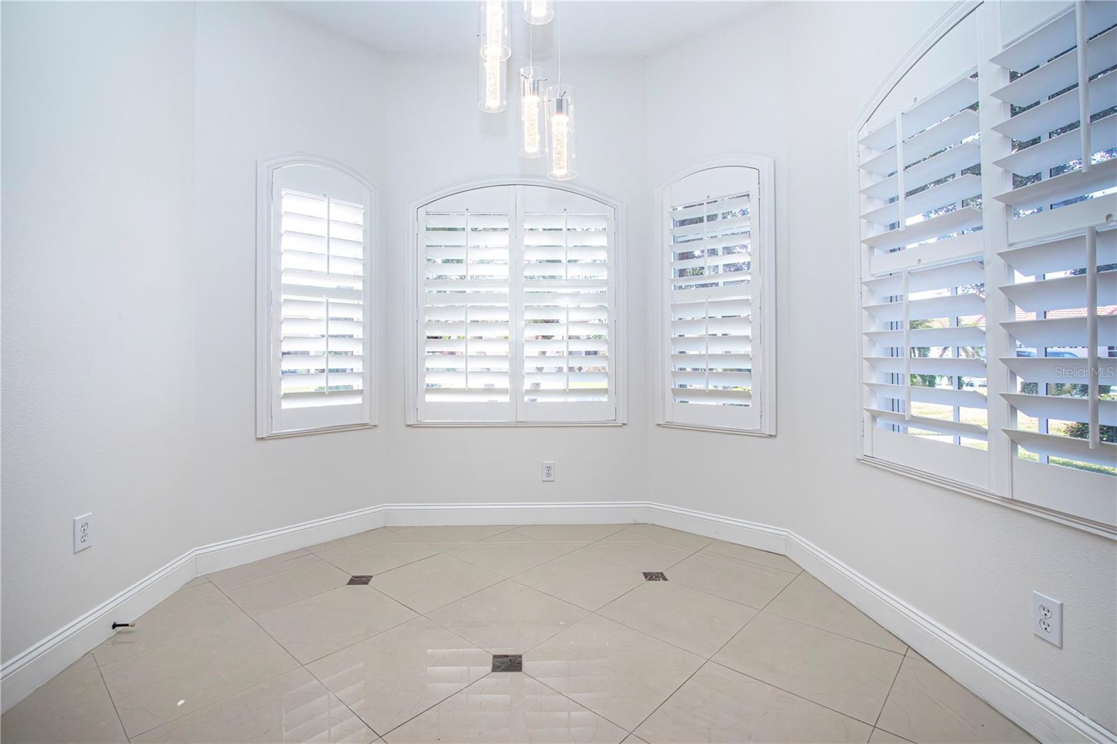 Image 32 of 79 For 7519 Birds Eye Terrace