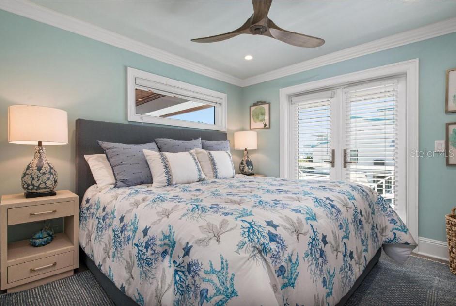 Listing photo id 23 for 110 10th Street S