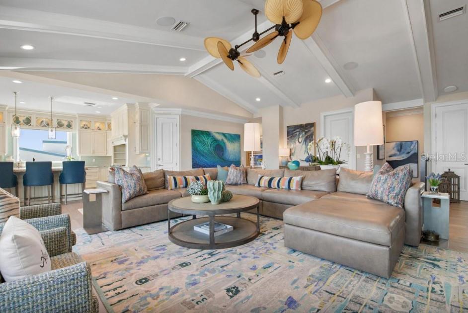 Listing photo id 32 for 110 10th Street S