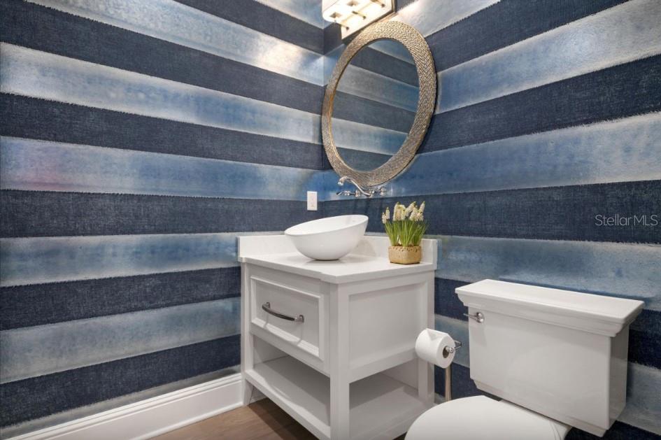 Listing photo id 40 for 110 10th Street S