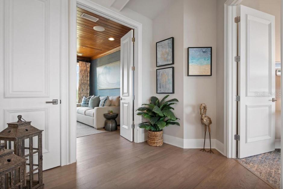 Listing photo id 41 for 110 10th Street S