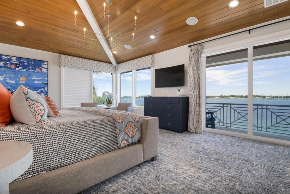 Listing photo id 43 for 110 10th Street S