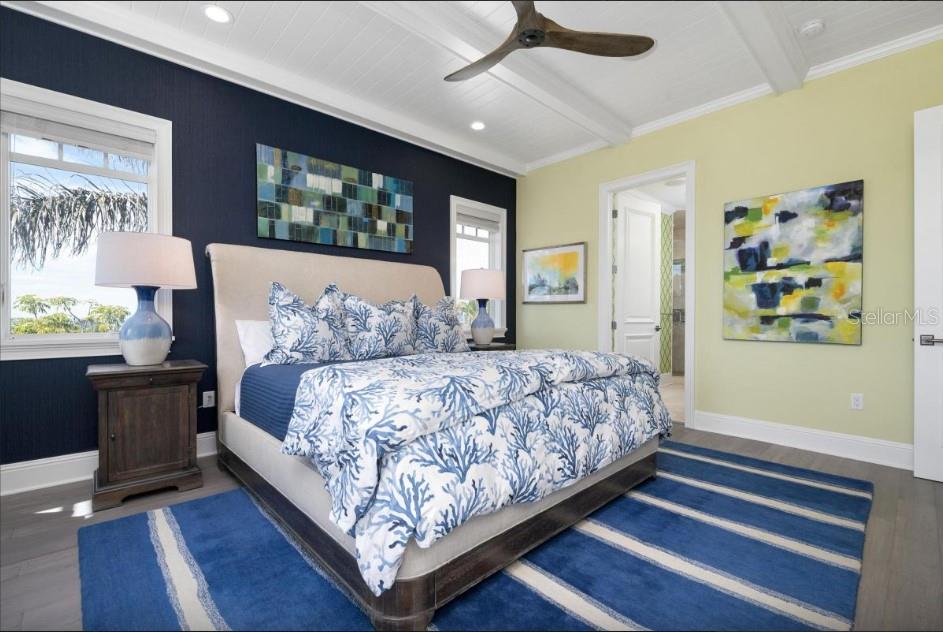 Listing photo id 52 for 110 10th Street S