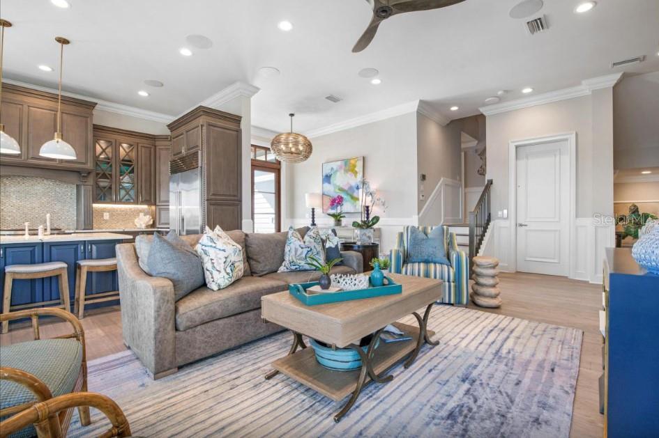 Listing photo id 4 for 110 10th Street S