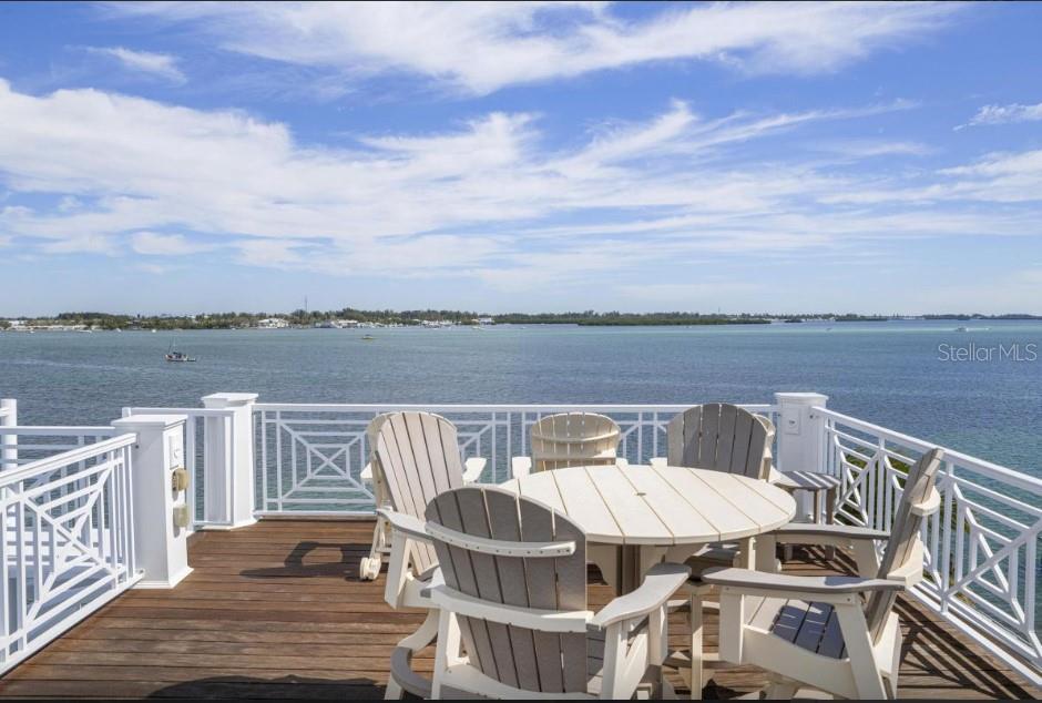 Listing photo id 60 for 110 10th Street S