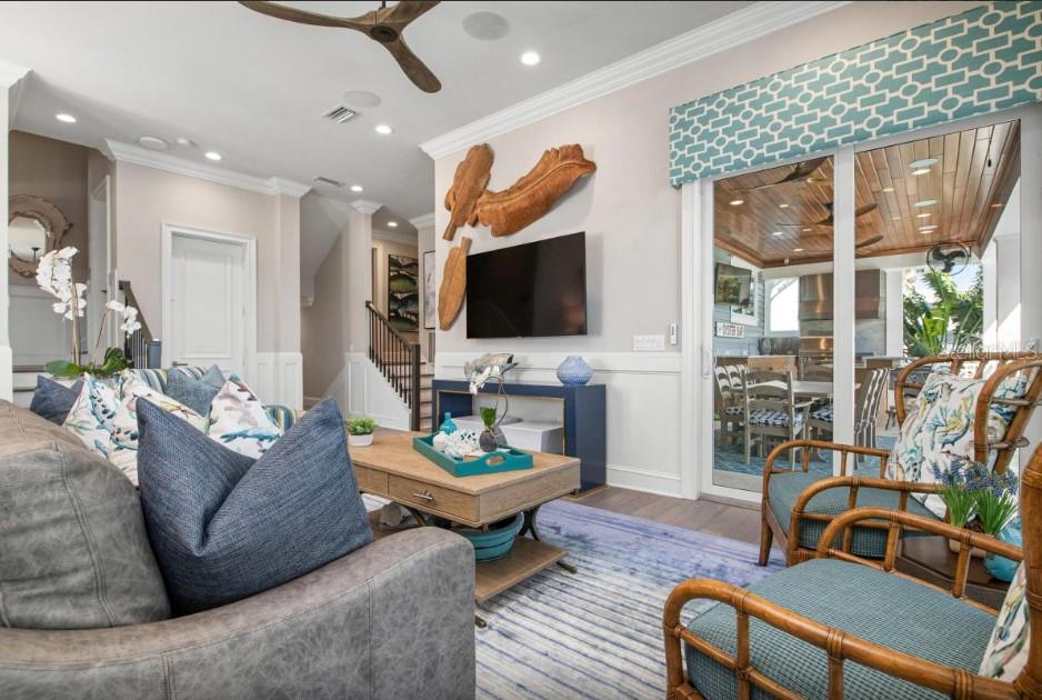 Listing photo id 5 for 110 10th Street S