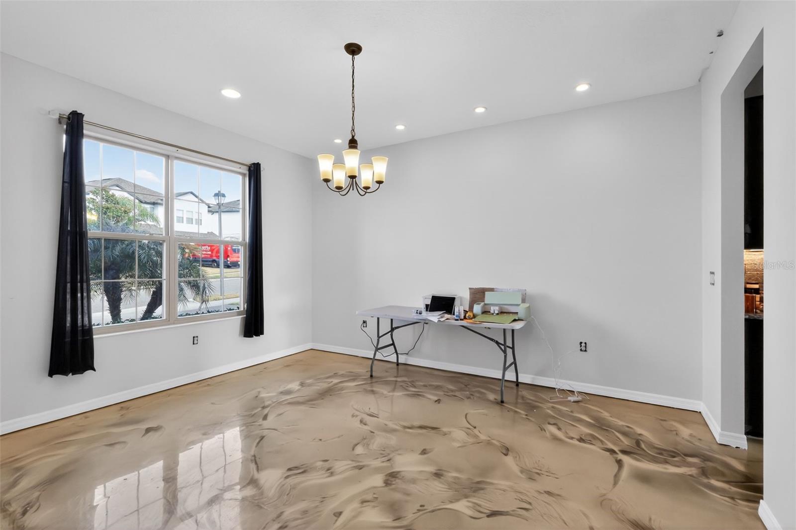 Image 16 of 31 For 2468 Verde View Drive