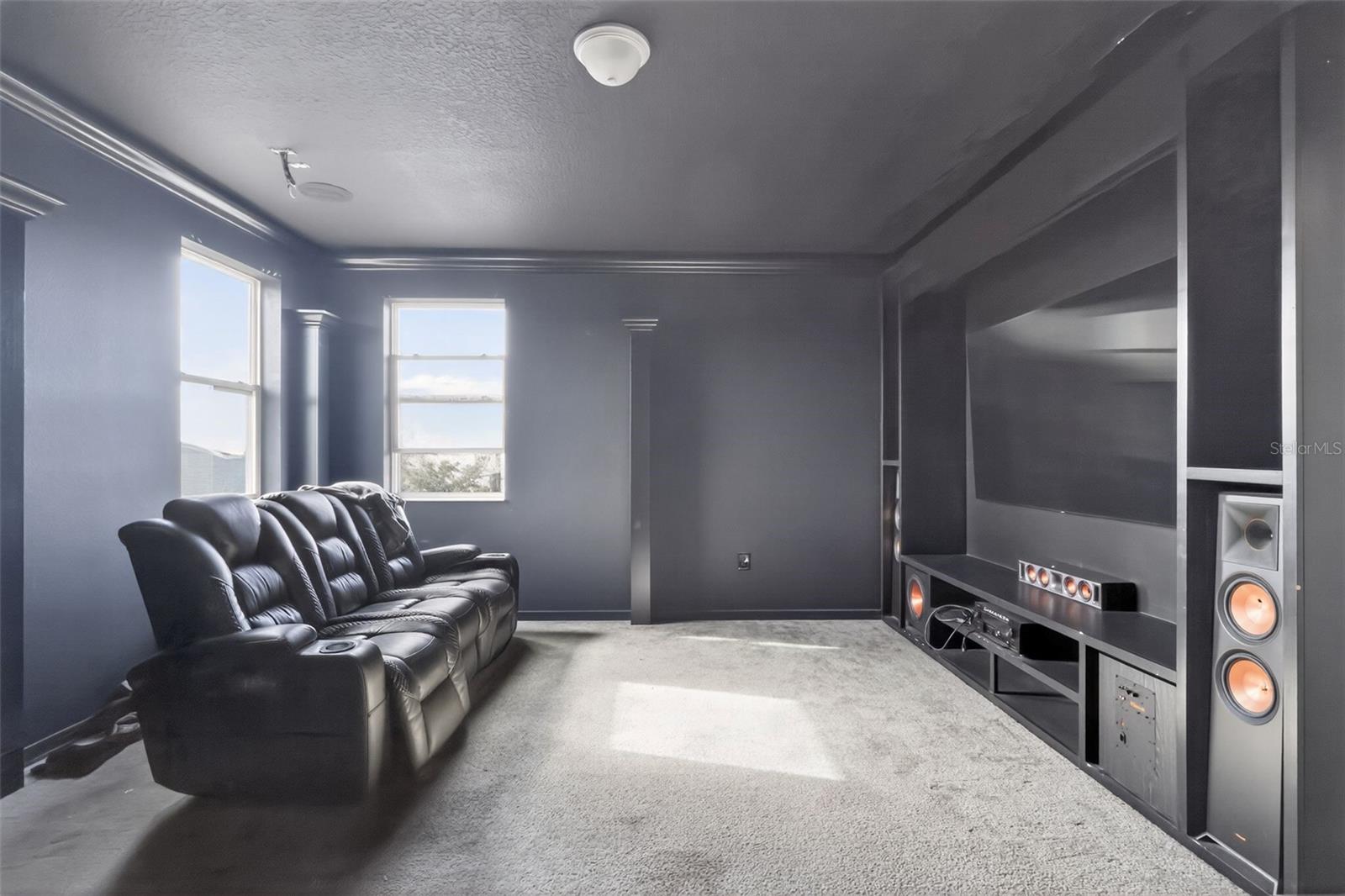 Image 19 of 31 For 2468 Verde View Drive