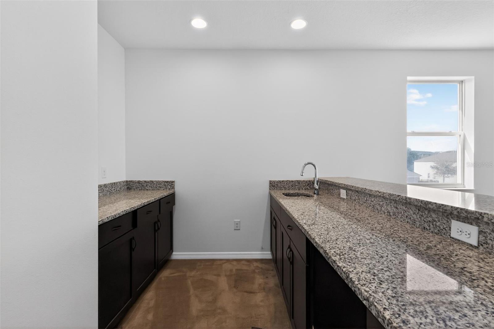 Image 20 of 31 For 2468 Verde View Drive