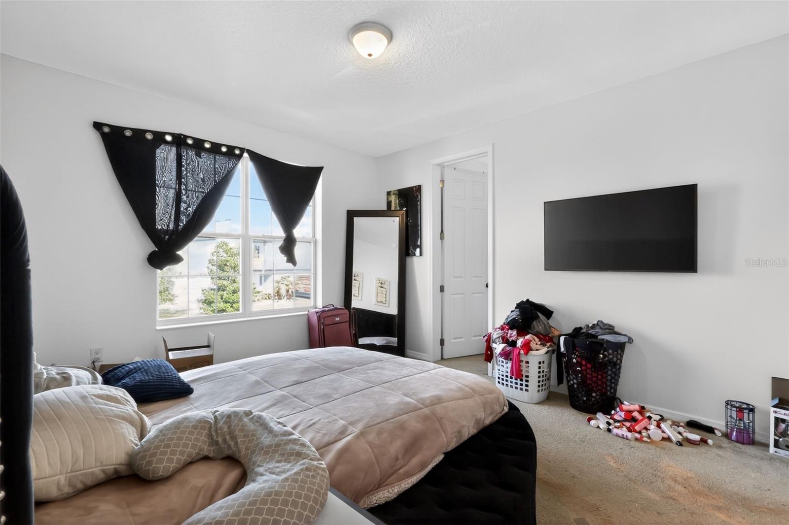 Image 26 of 31 For 2468 Verde View Drive