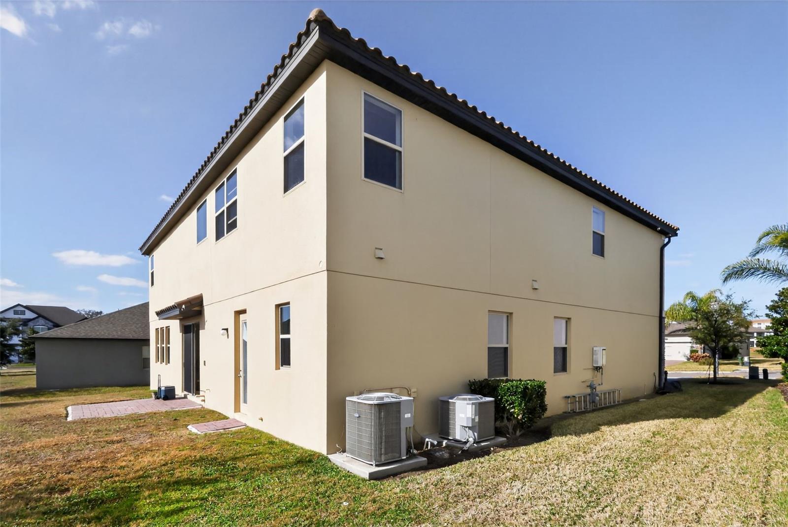 Image 4 of 31 For 2468 Verde View Drive