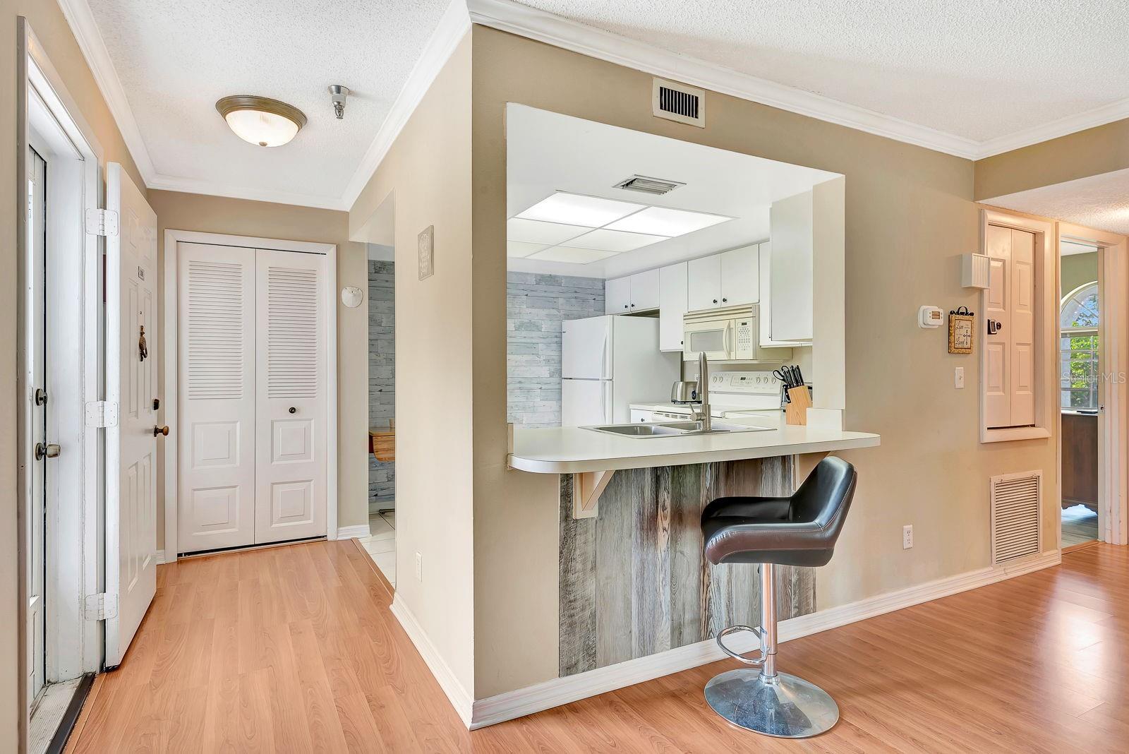 Image 8 of 34 For 6304 Pointe West Boulevard A306