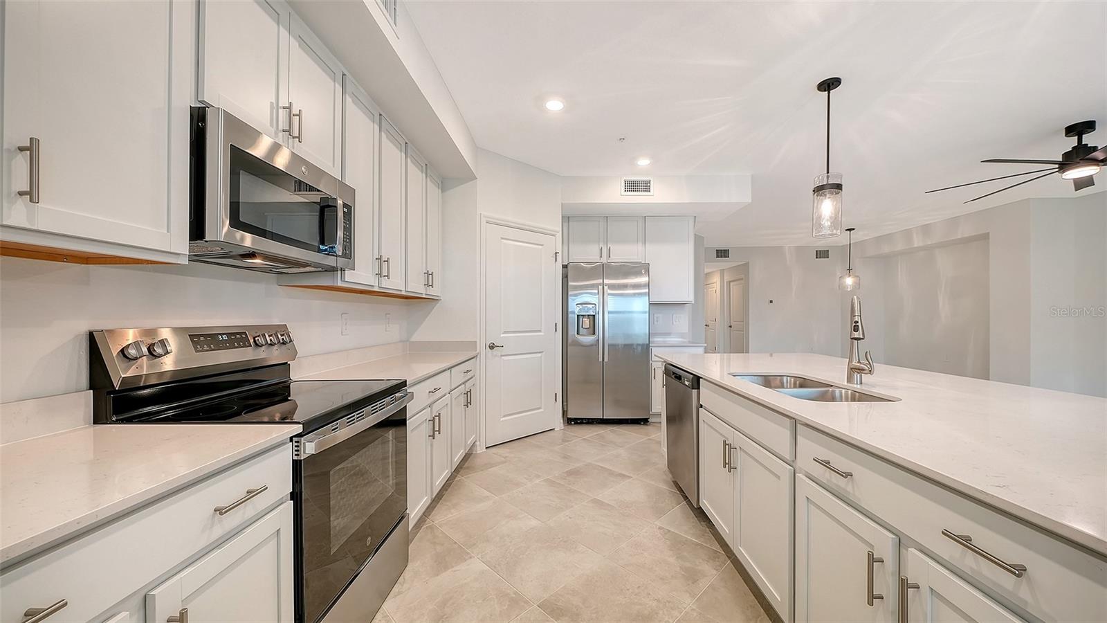 Image 10 of 43 For 5624 Summit Pointe Circle 104