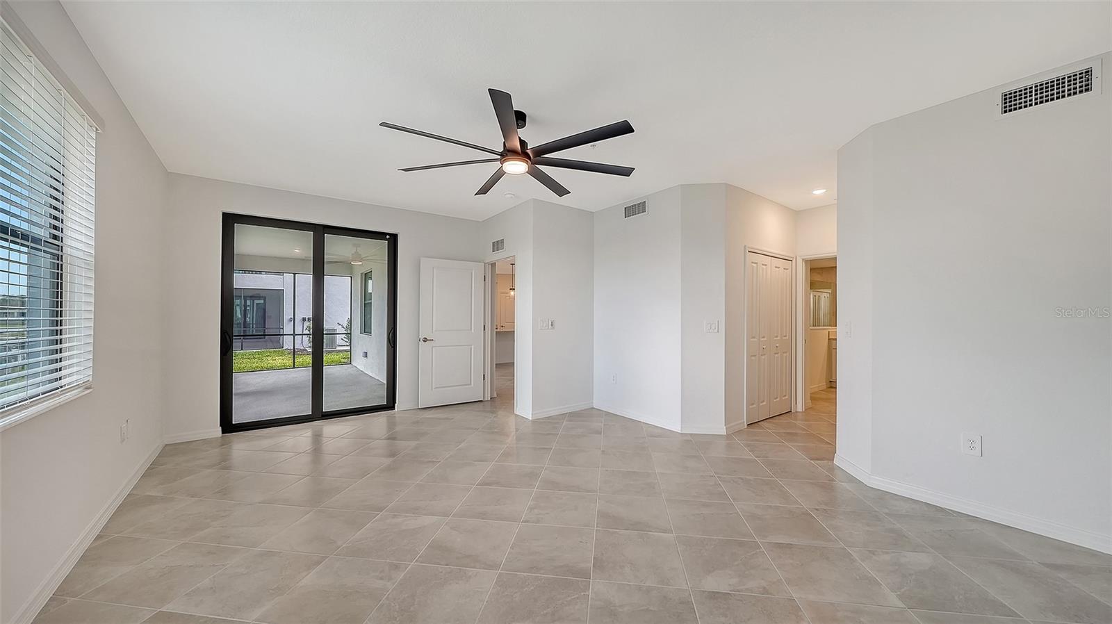 Image 29 of 43 For 5624 Summit Pointe Circle 104