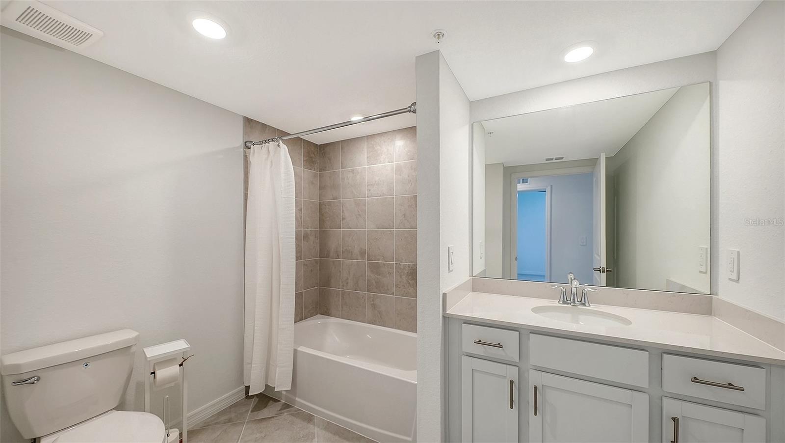 Image 39 of 43 For 5624 Summit Pointe Circle 104