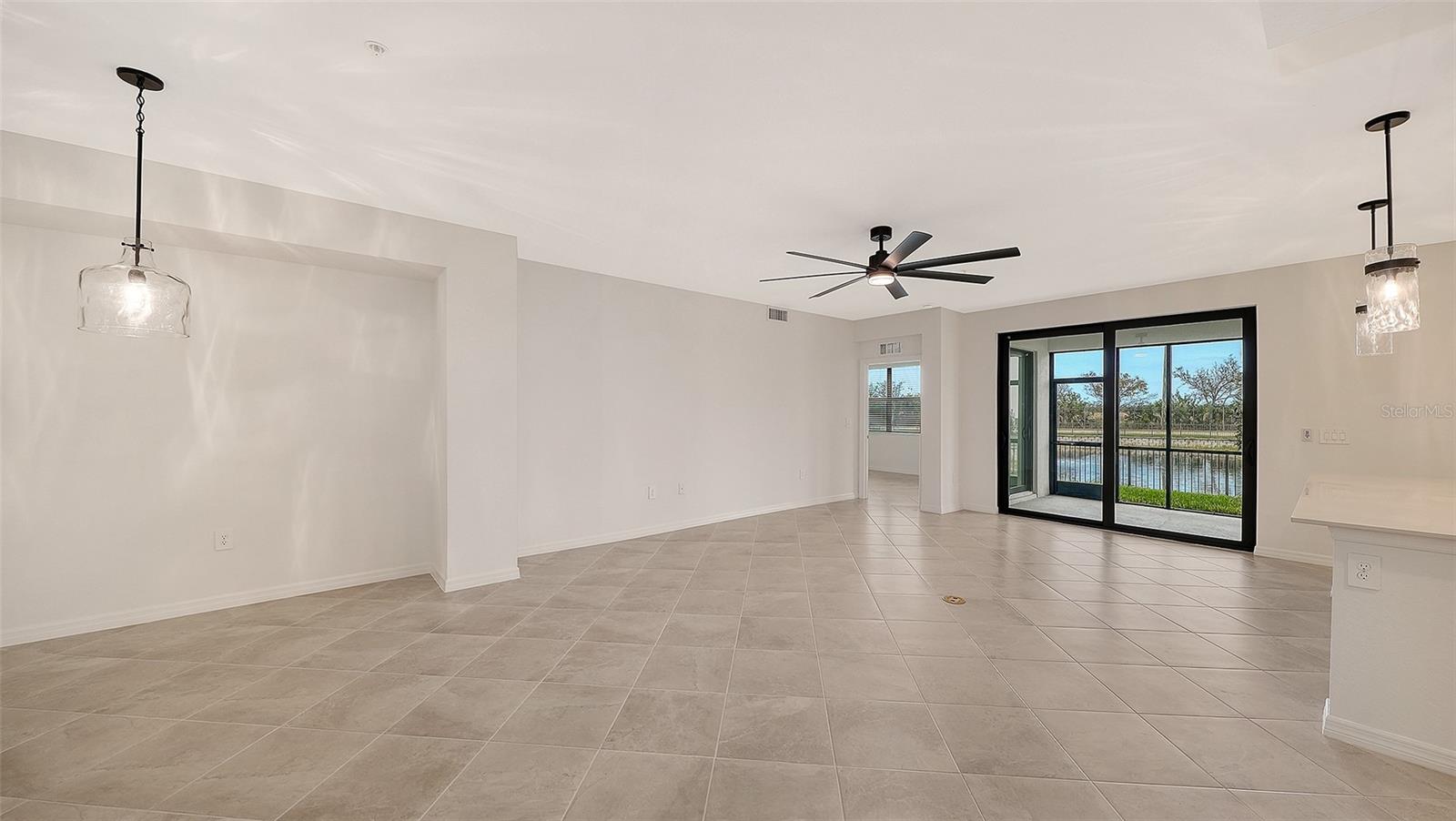 Image 8 of 43 For 5624 Summit Pointe Circle 104