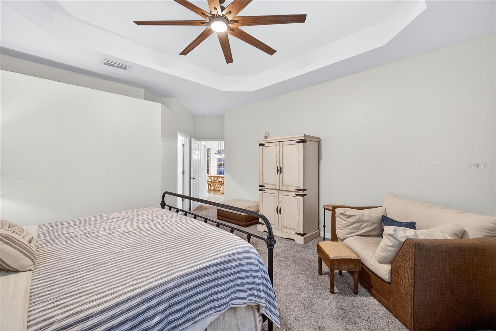 Image 20 of 36 For 5791 Golden Gate Parkway