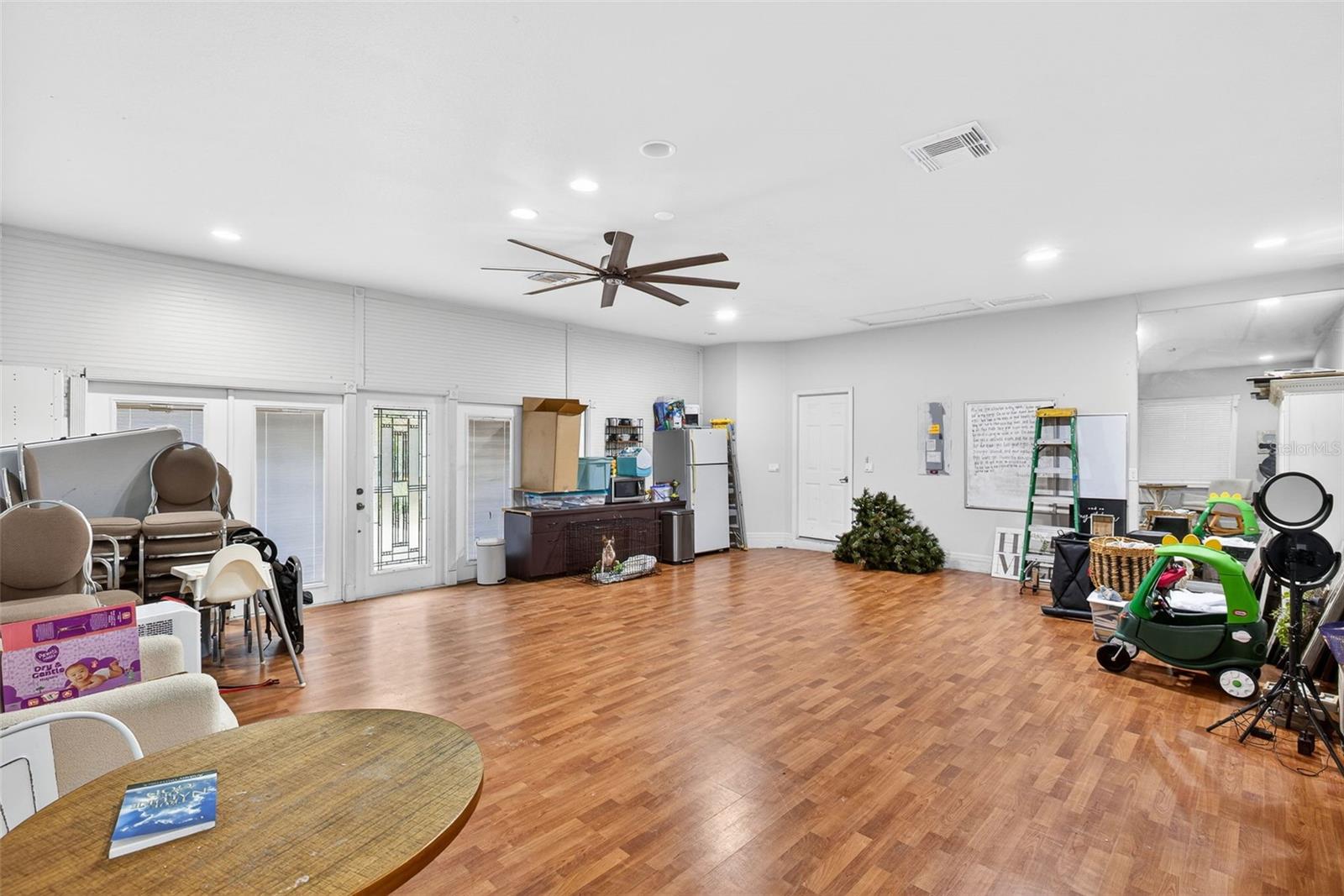 Image 27 of 36 For 5791 Golden Gate Parkway