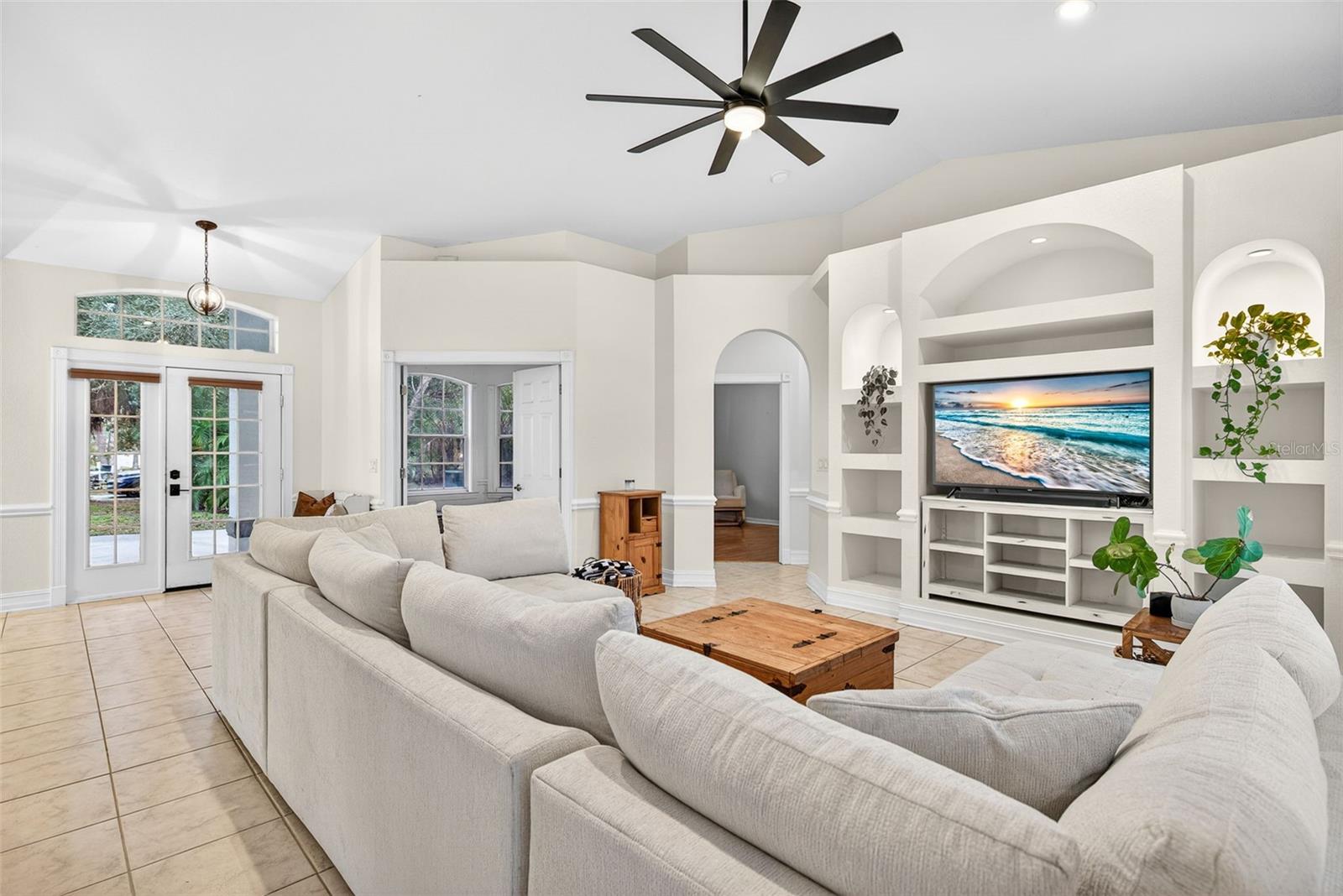 Image 9 of 36 For 5791 Golden Gate Parkway