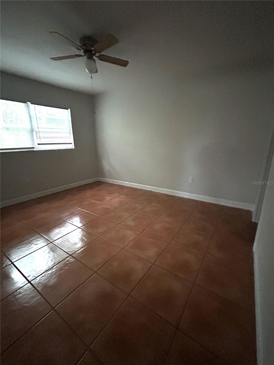 Image 5 of 12 For 7006 Midnight Pass #1 Road