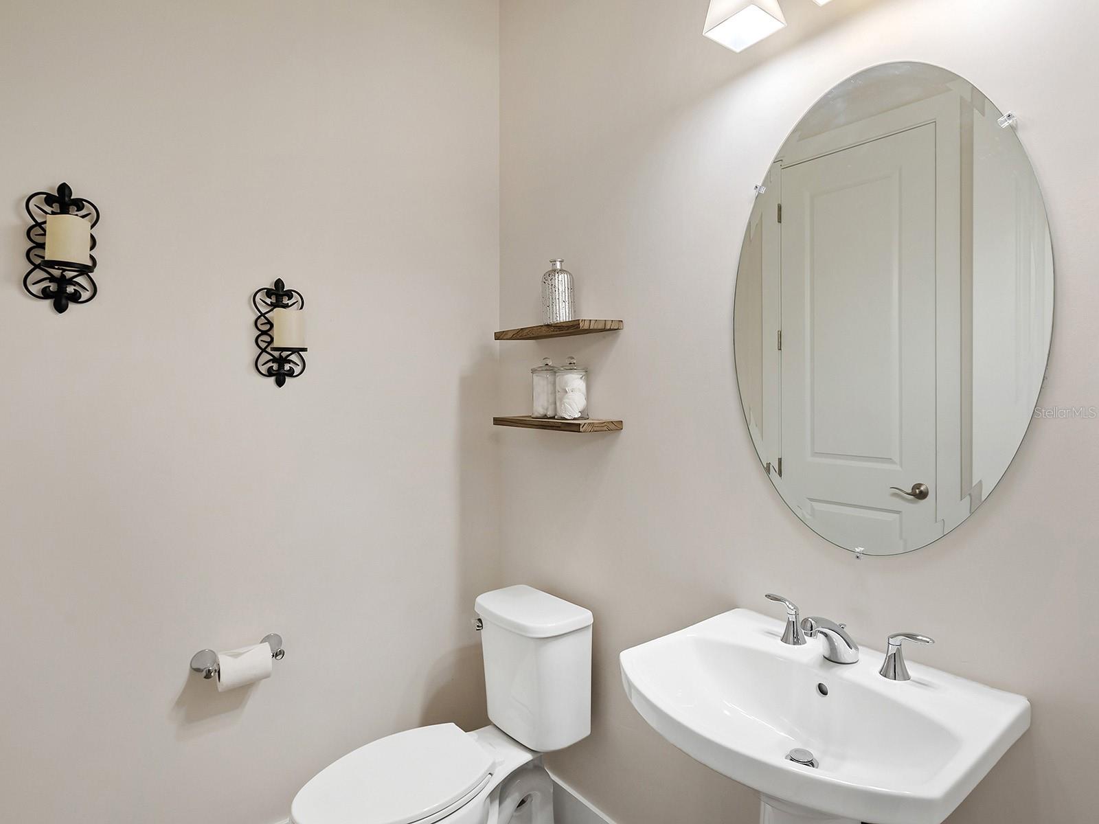 Image 40 of 66 For 8191 Redonda Loop