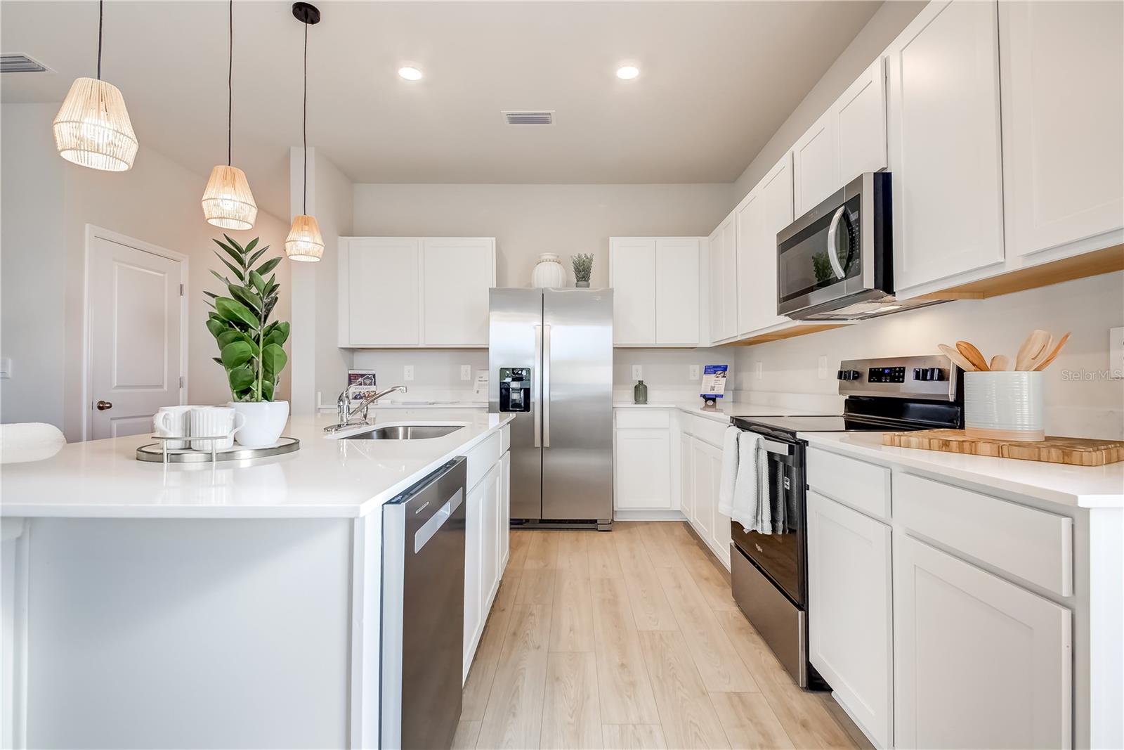 Image 5 of 21 For 12727 Iris Blossom Road