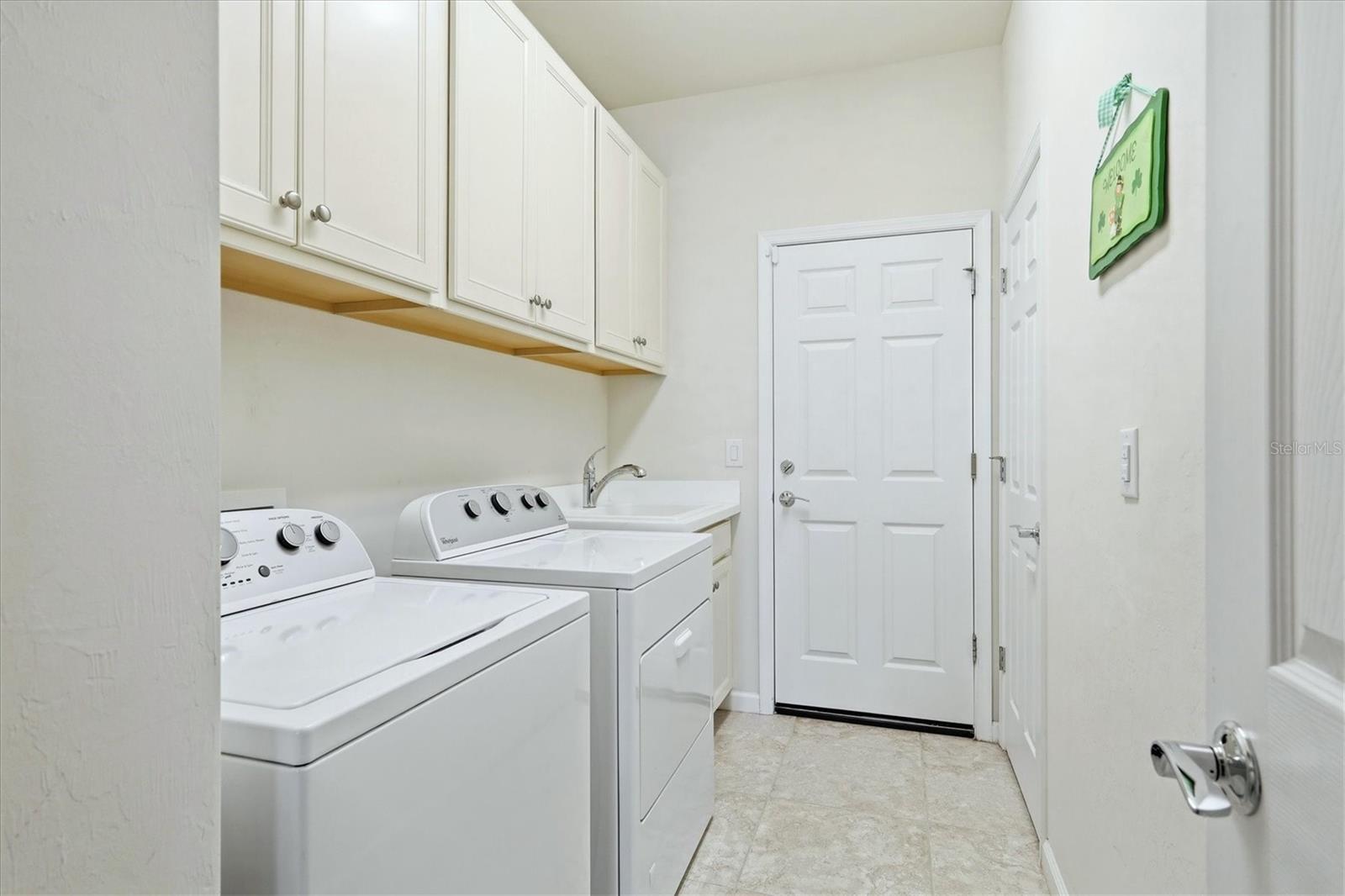 Image 37 of 68 For 17024 Kenton Terrace