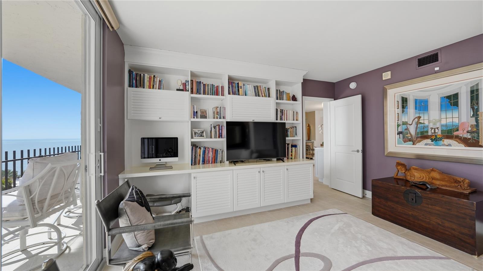 Listing photo id 22 for 1212 Benjamin Franklin Drive 907