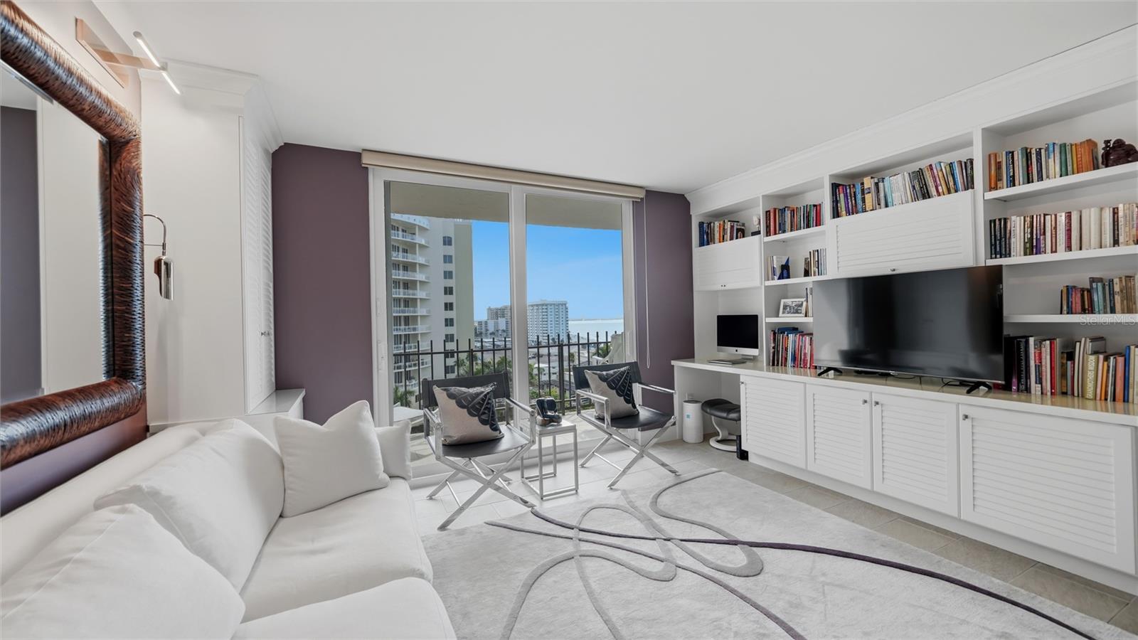 Listing photo id 24 for 1212 Benjamin Franklin Drive 907