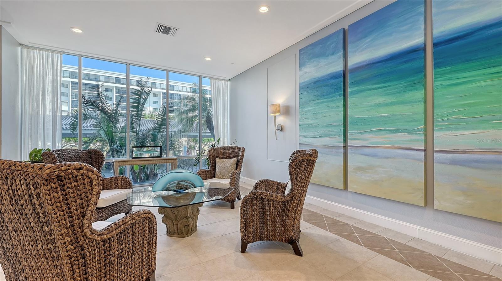 Listing photo id 31 for 1212 Benjamin Franklin Drive 907