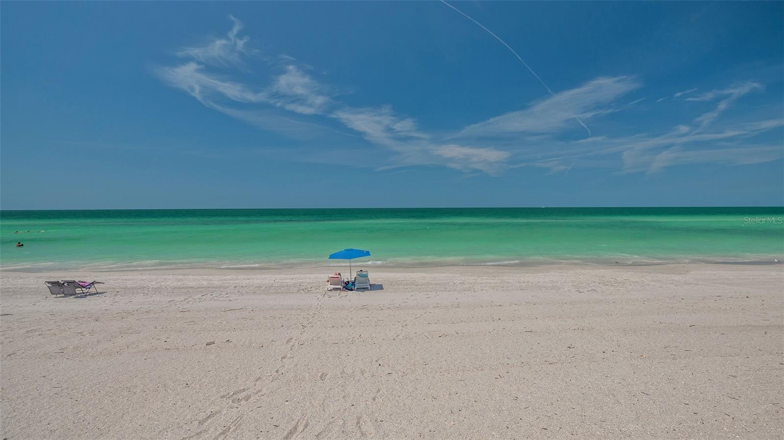 Listing photo id 41 for 1212 Benjamin Franklin Drive 907