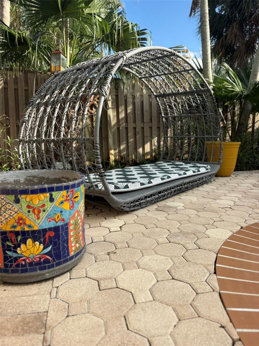 Image 25 of 39 For 2111 Avenue B