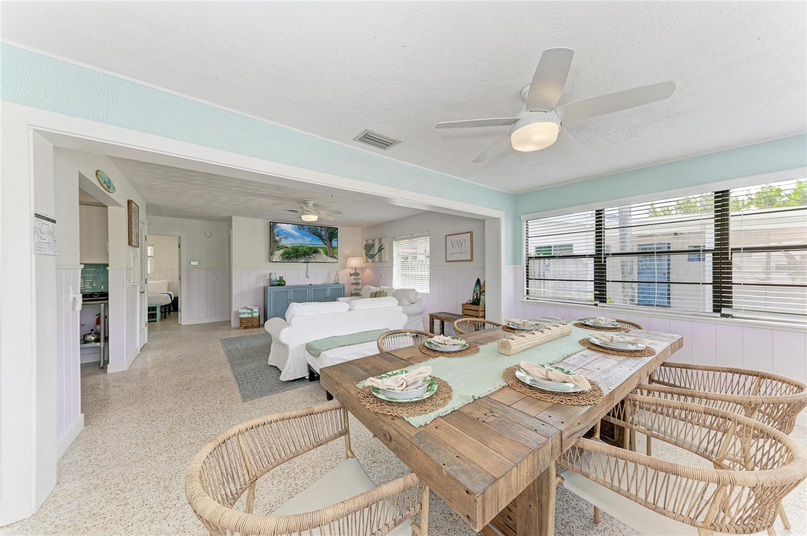 Image 3 of 39 For 2111 Avenue B