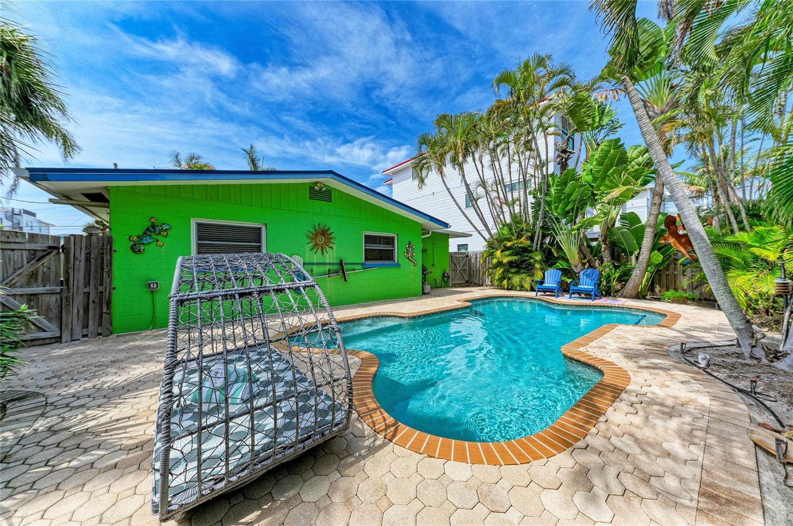 Image 36 of 39 For 2111 Avenue B