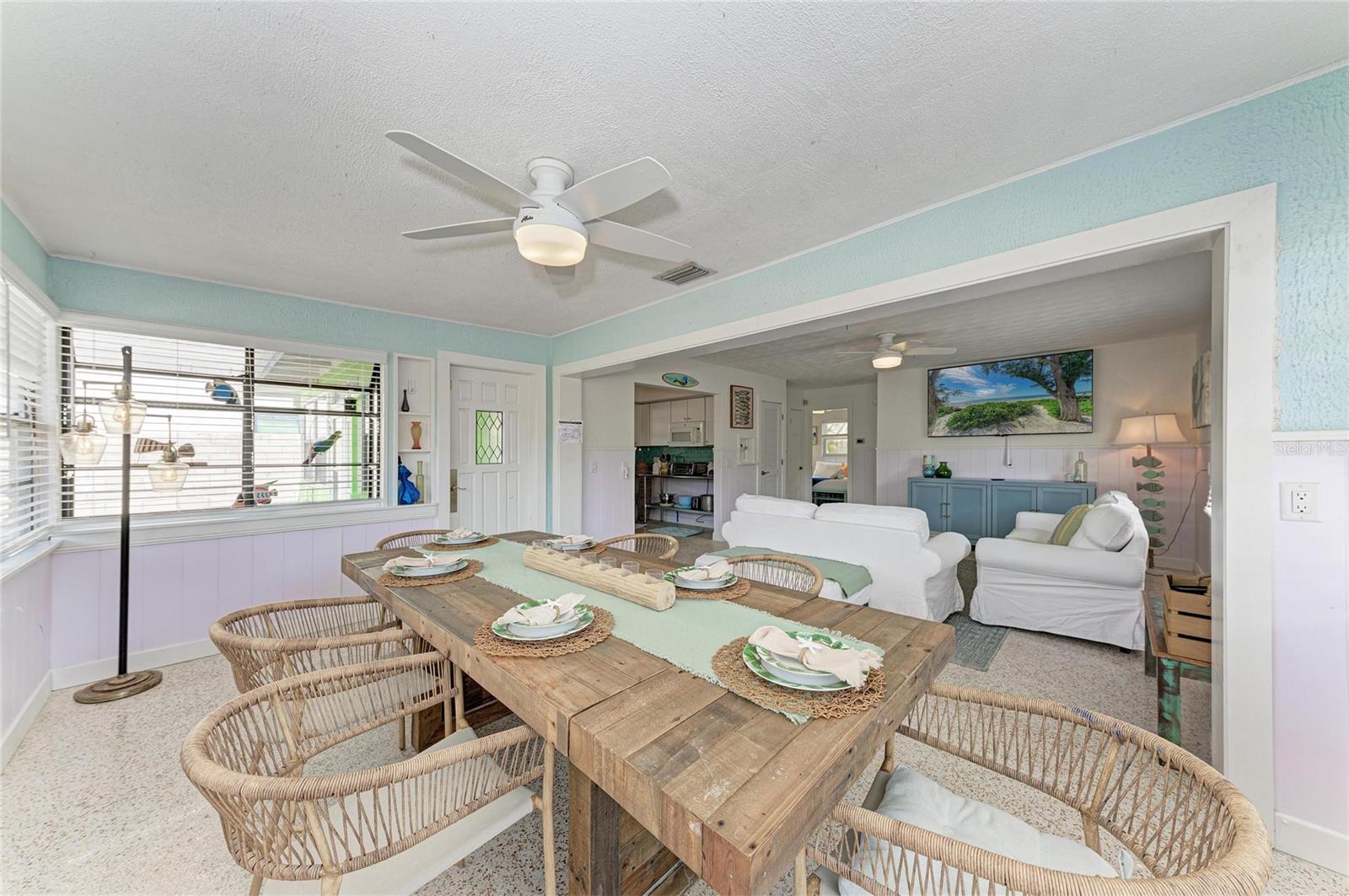 Image 6 of 39 For 2111 Avenue B