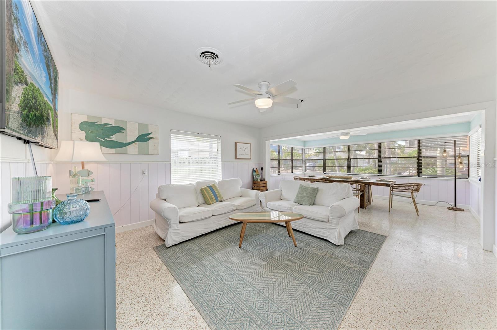 Image 7 of 39 For 2111 Avenue B