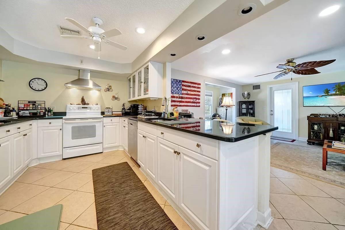 Image 4 of 8 For 705 Whitfield Avenue