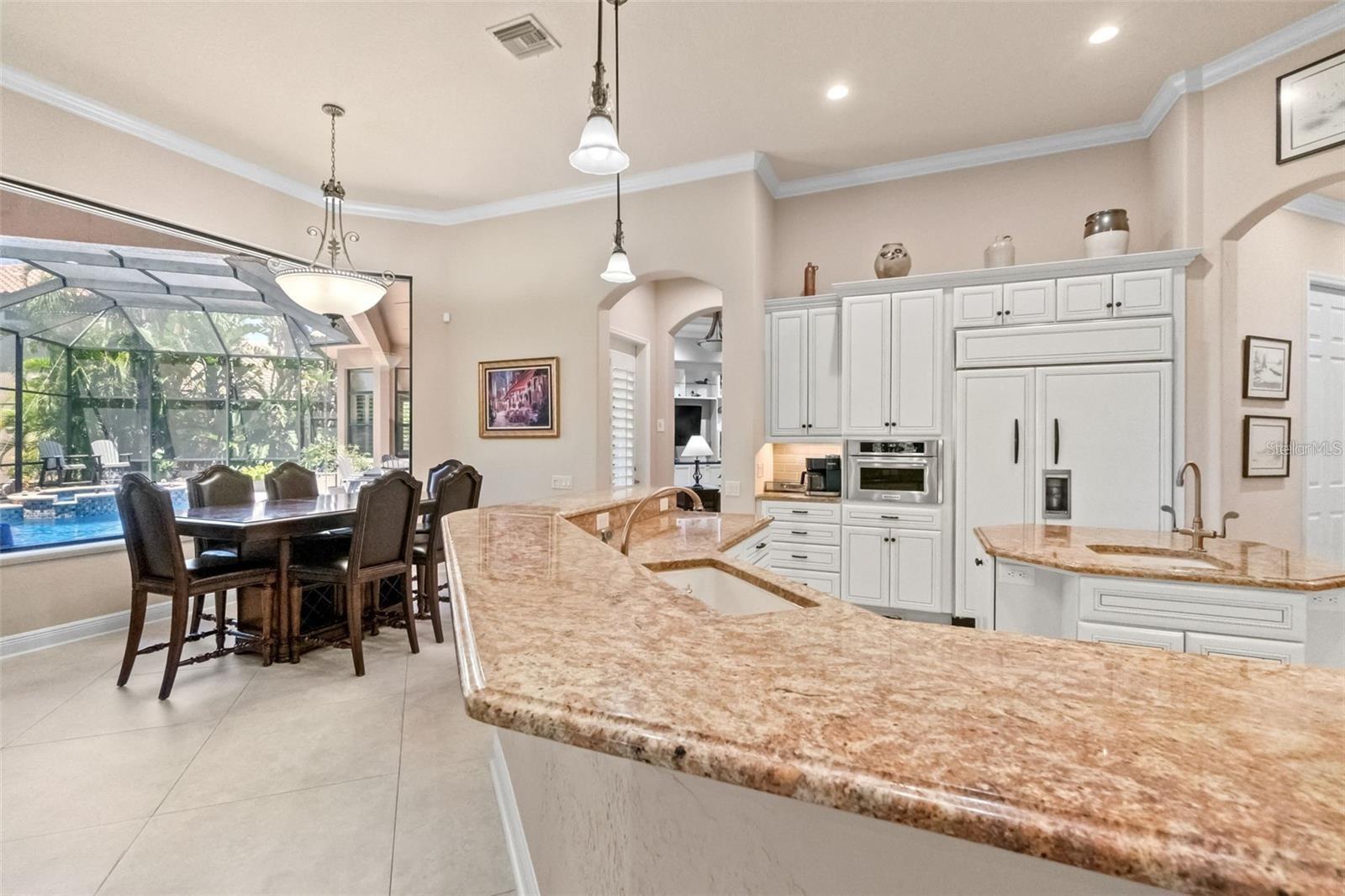 Image 12 of 39 For 6808 Belmont Court