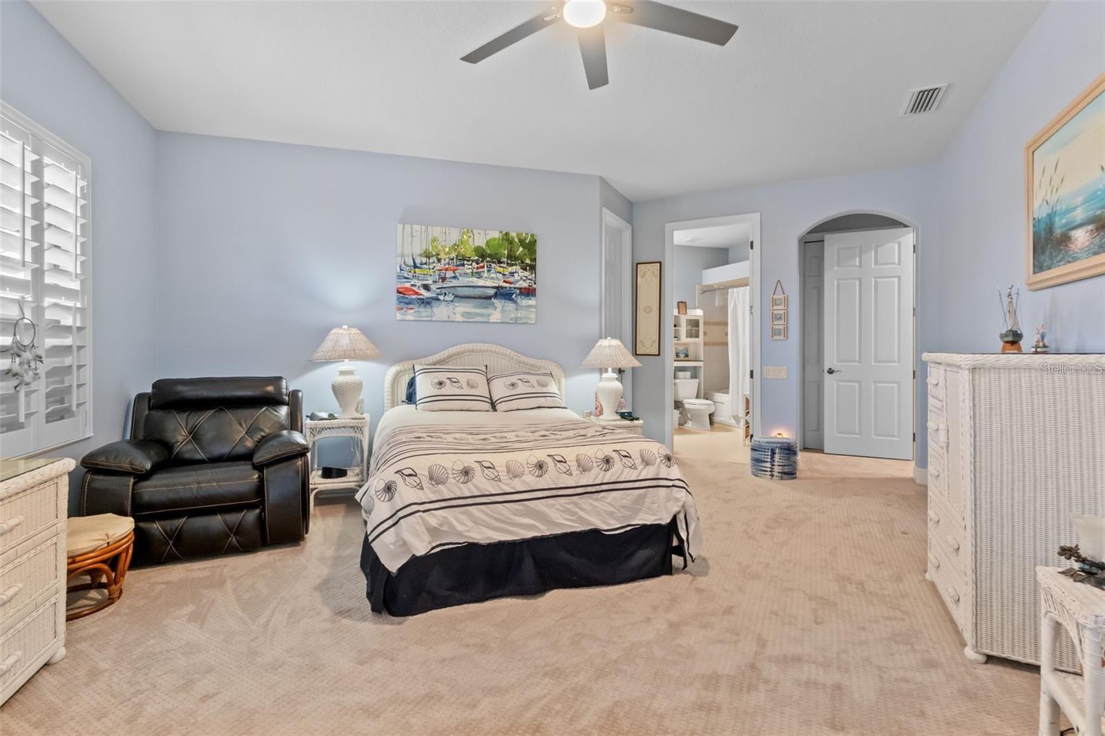 Image 23 of 39 For 6808 Belmont Court