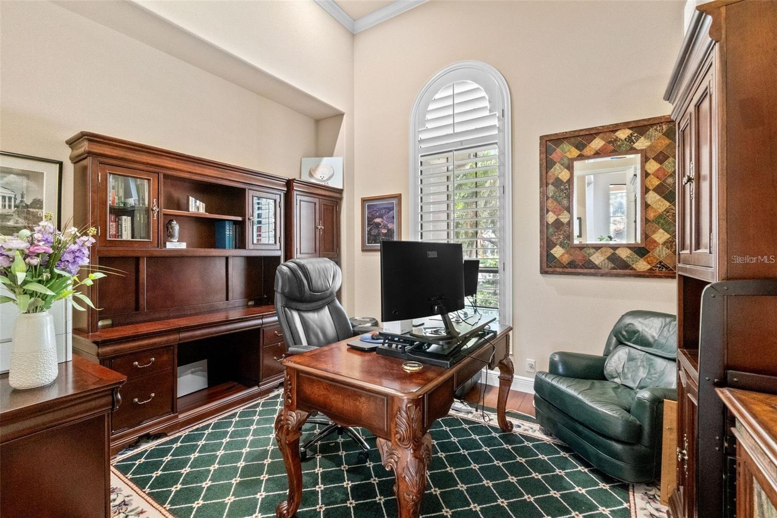 Image 8 of 39 For 6808 Belmont Court